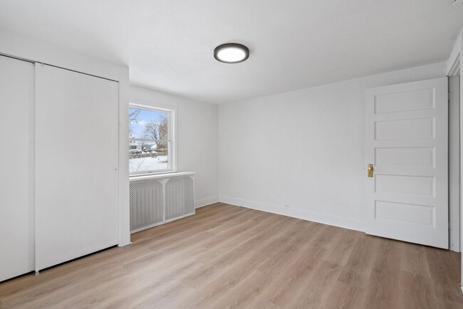 Building Photo - Stunning 3 bedroom home in East Pittsburgh available now!