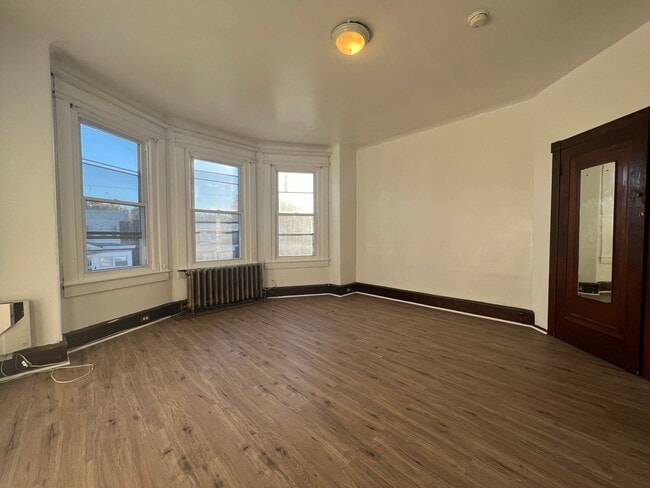 Foto del edificio - 605 W Olney Ave