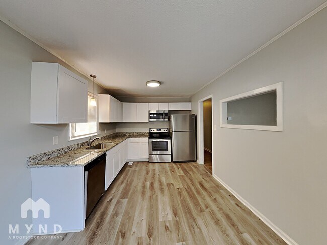 Foto del edificio - 403 Robinson Clemmer Rd