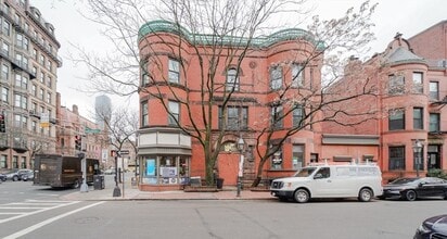 Building Photo - 424 Marlborough St