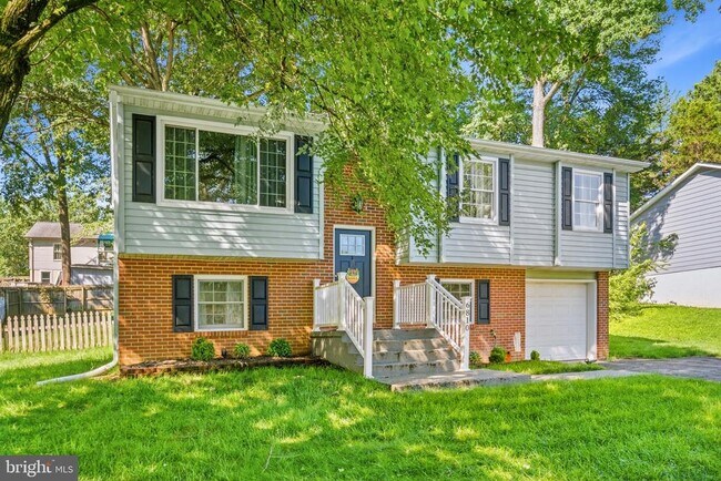 Foto del edificio - 6810 Estate Ln