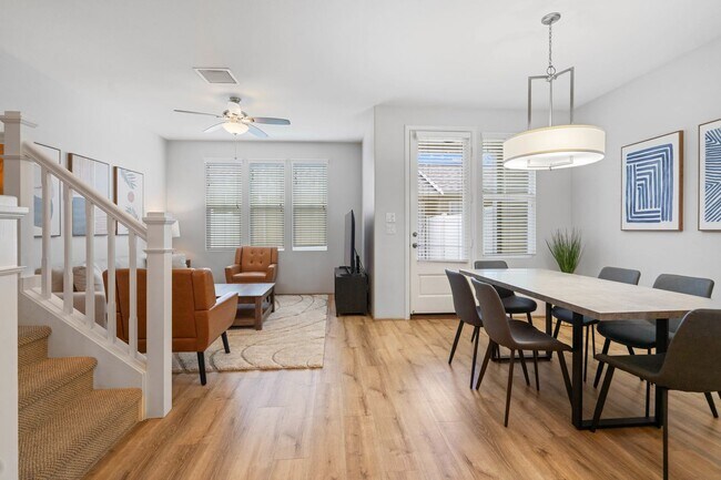 Foto del edificio - Modern Island Living | AC, W/D, Garage, Wo...