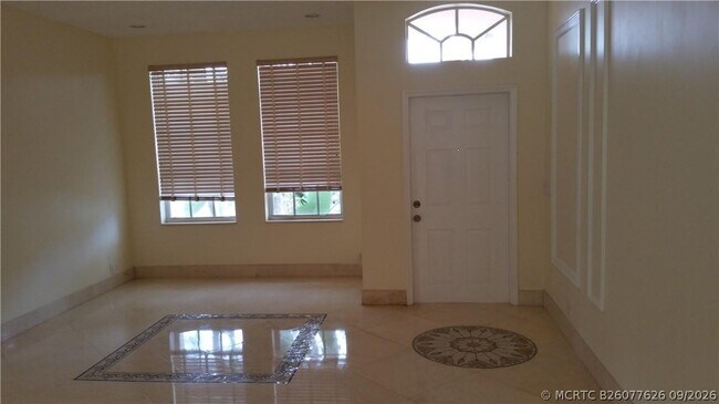 Building Photo - 6908 NW 33rd St