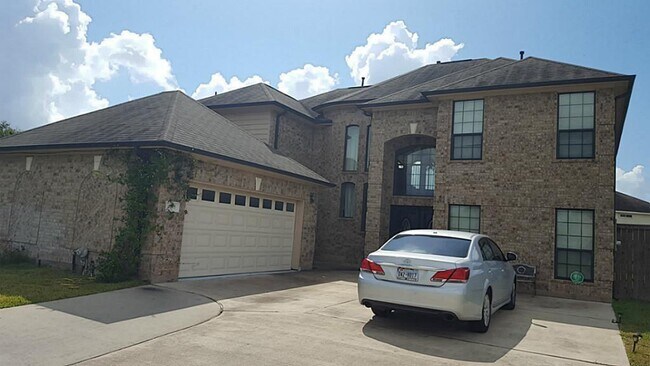 Foto del edificio - 4203 Crescent Ln