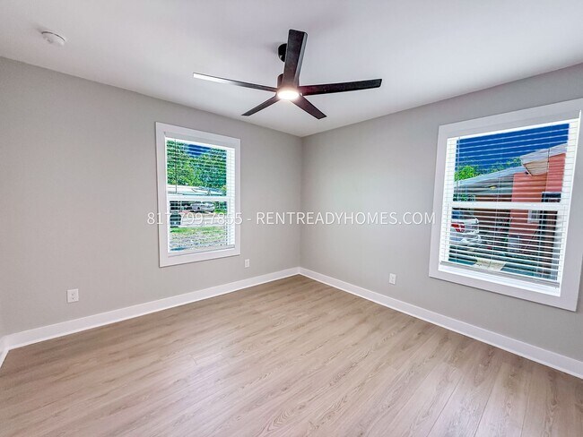Foto del edificio - 4110 Wynona St