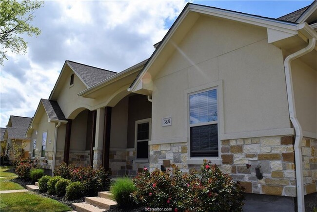Foto del edificio - 3821 Harvey Rd