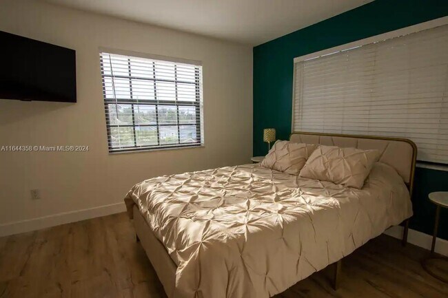 Foto del edificio - 5911 SW 5th Terrace