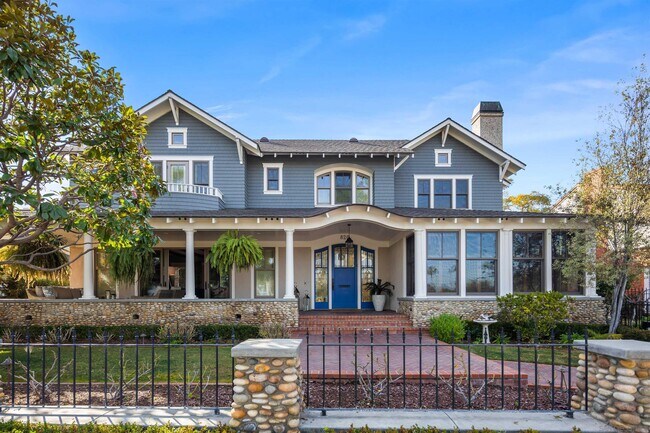 Building Photo - 820 Glorietta Blvd