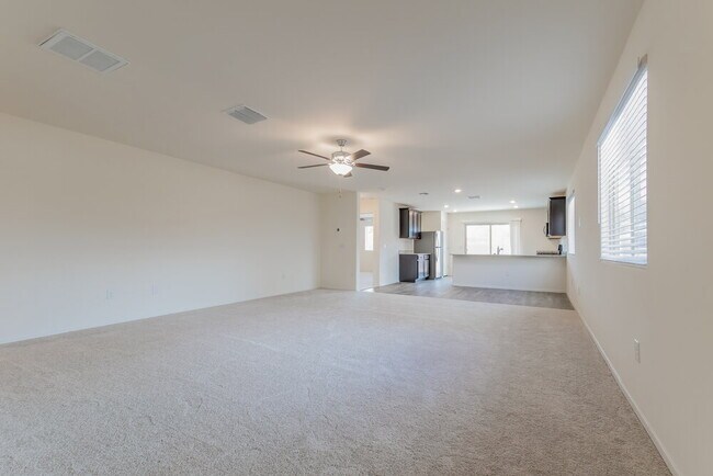 Foto del edificio - 12549 W Red Orchid St