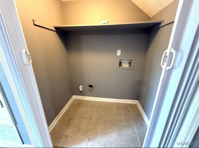 Building Photo - 1249 Seth Johnson Dr