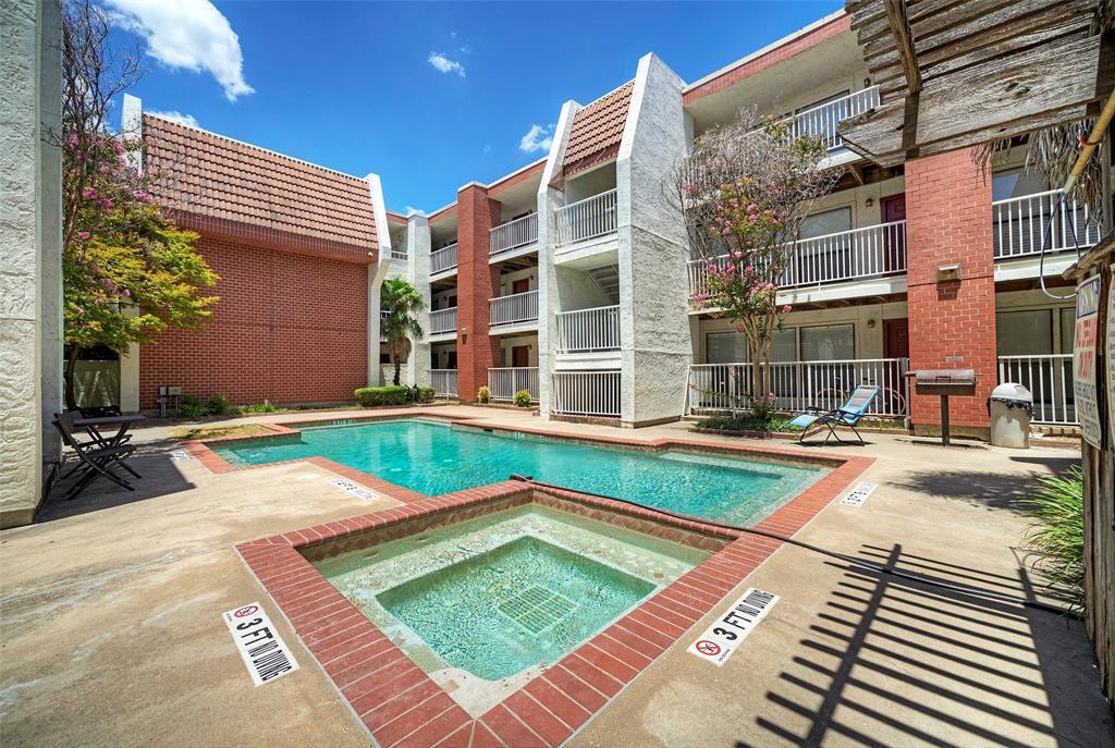 Foto principal - 3115 Helms St