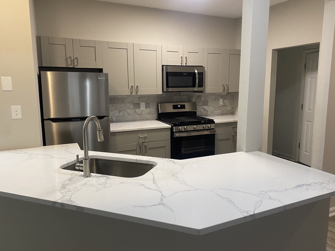 Creekside at White Oak Apartments in Newnan, GA