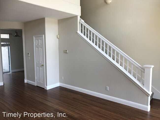 Building Photo - 3 br, 2.5 bath House - 2471 Delamere Ave