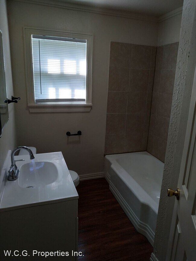 Building Photo - 2 br, 1 bath House - 6122 Canal Blvd