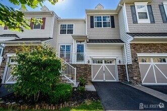 Building Photo - 47 Nelson Dr