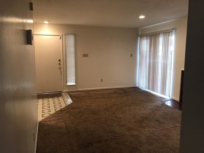 Foto del edificio - 11518 Meadow Ln