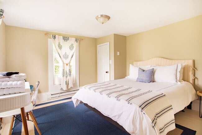 Foto del edificio - Idyllic and Serene 4BR Country Home