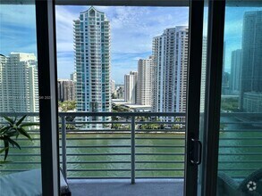 Building Photo - 325 S Biscayne Blvd