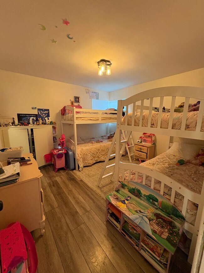 Foto del edificio - 1470 N 380 W