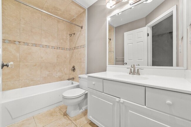 Foto del edificio - 60 Glenmore Ave