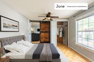 Building Photo - Room in Shared 3 bed/2 bath home