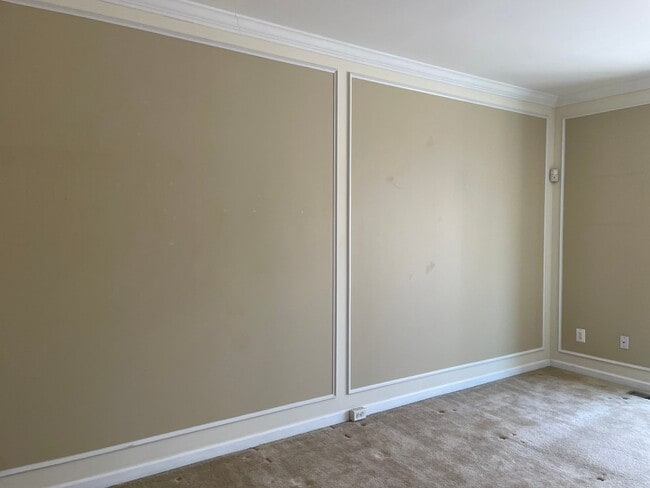 Building Photo - 1265 Corbett Pl