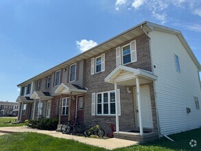 Building Photo - 26 Fetzer Ct