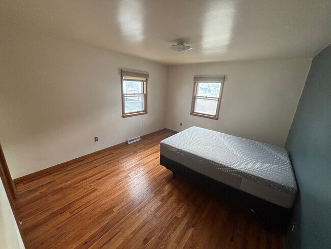 Foto del edificio - 322 N 6th St