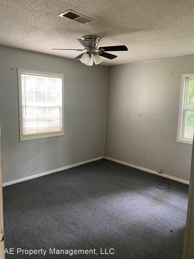 Building Photo - 3 br, 1 bath House - 4889 Montgomery