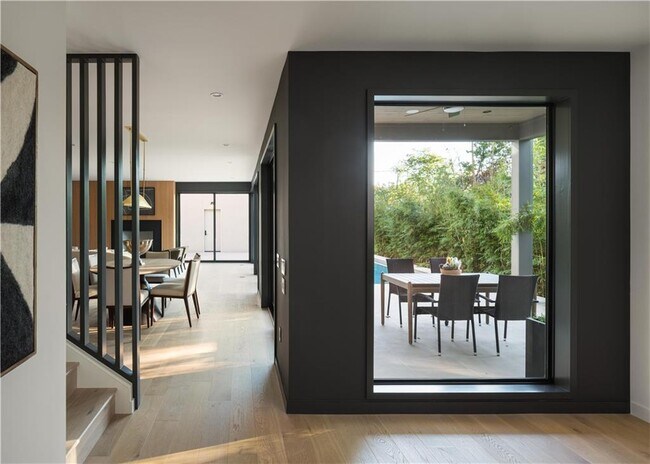 Foto del edificio - 704 W Johanna St