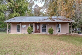 Building Photo - 521 Northwood Dr