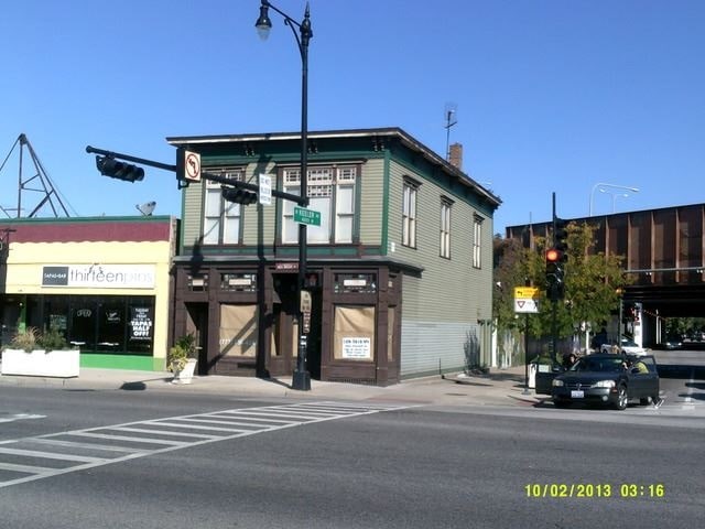 Building Photo - 4200 W Irving Park Rd
