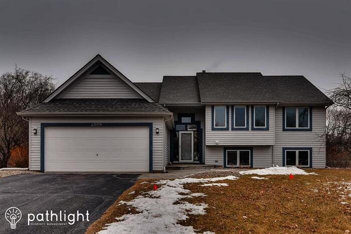 Foto principal - 8009 Hemlock Circle, Eden Prairie, MN, 55347