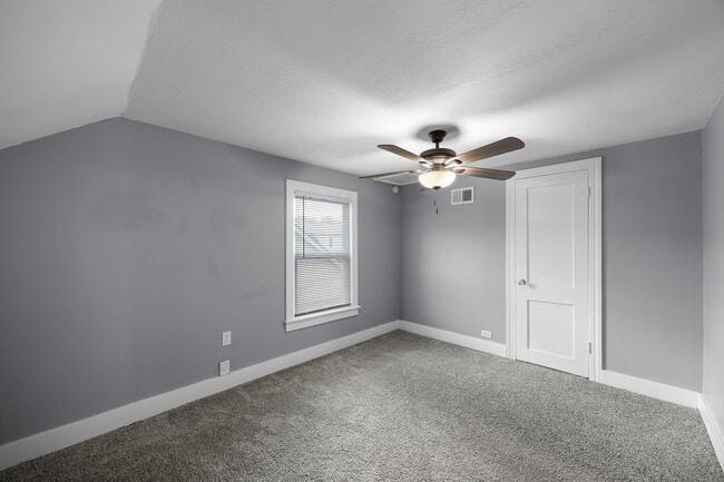 Foto del edificio - 1056 Campbell St