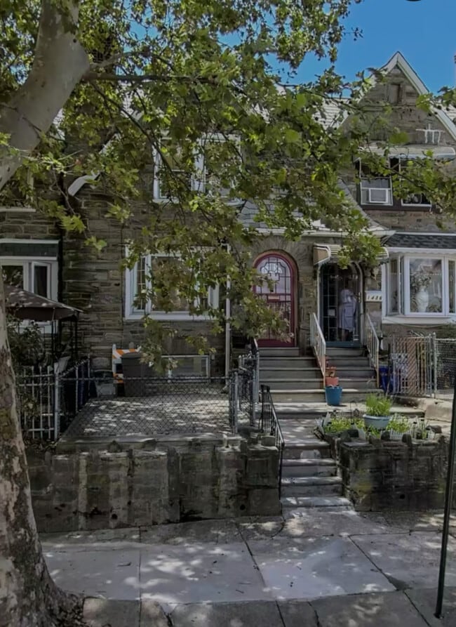 Photo - 1438 Van Kirk St Townhome
