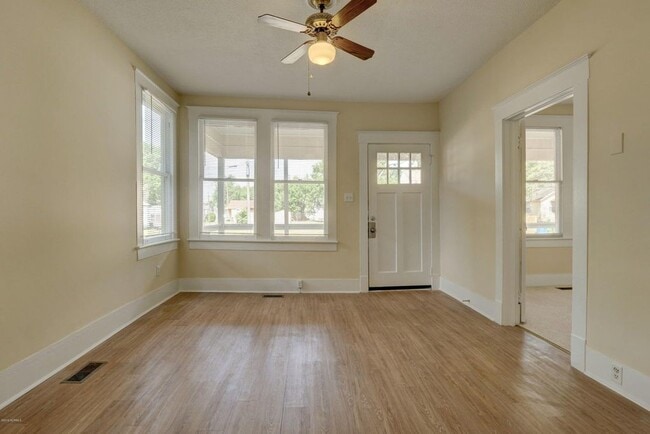 Living Room - 121 New Bern St