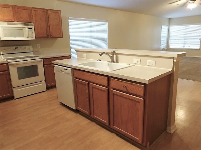 Building Photo - 13491 Ashford Wood Ct W