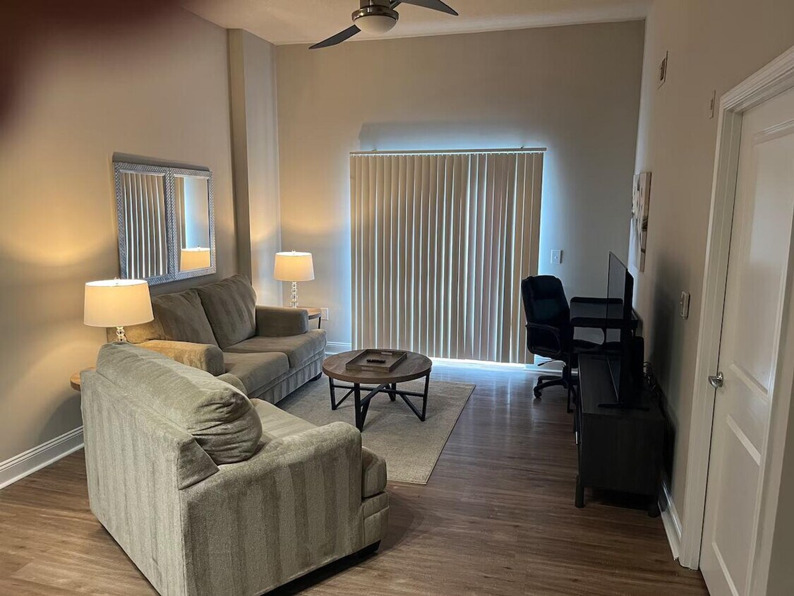 Primary Photo - 3920 Sharon Rd