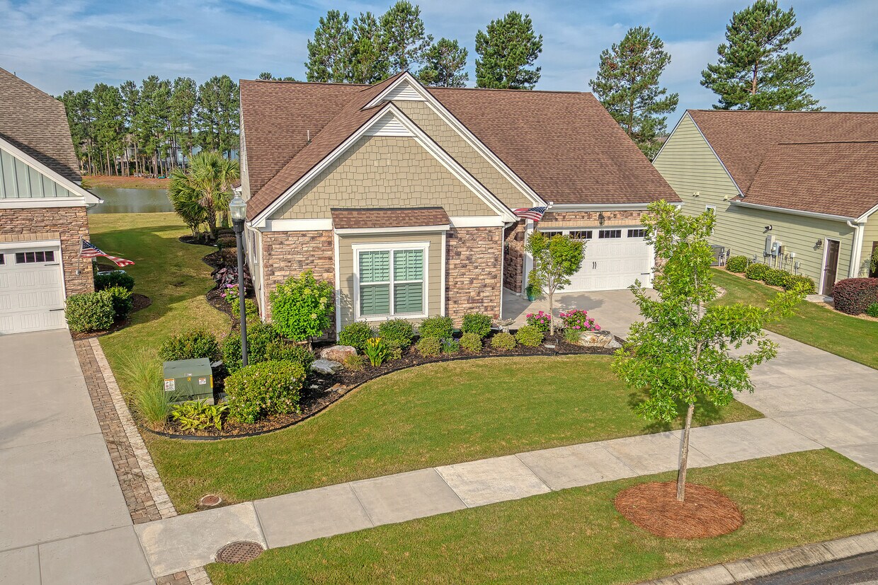 Primary Photo - 521 Tidewater Chase Ln