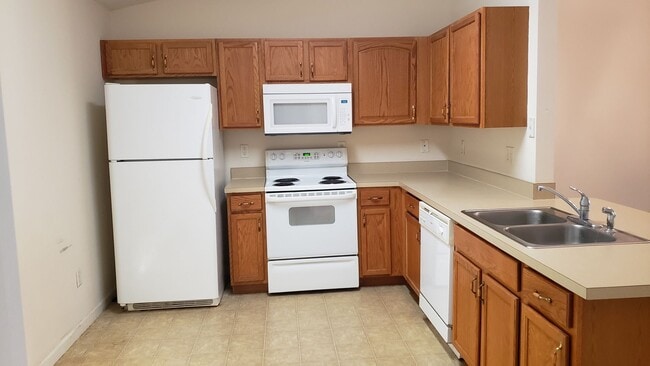 Foto del edificio - $1550 - 3/2/1 - Palm Coast Duplex - Great Location