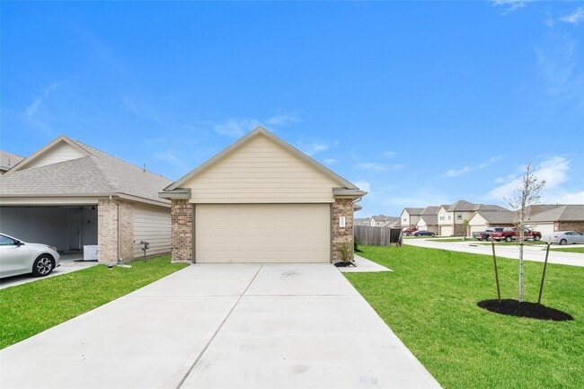 Building Photo - 25372 Claremont Hills Ln