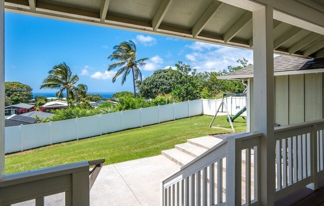 Building Photo - Furnished, 3 Bed/2 Bath, Haiku House with ...