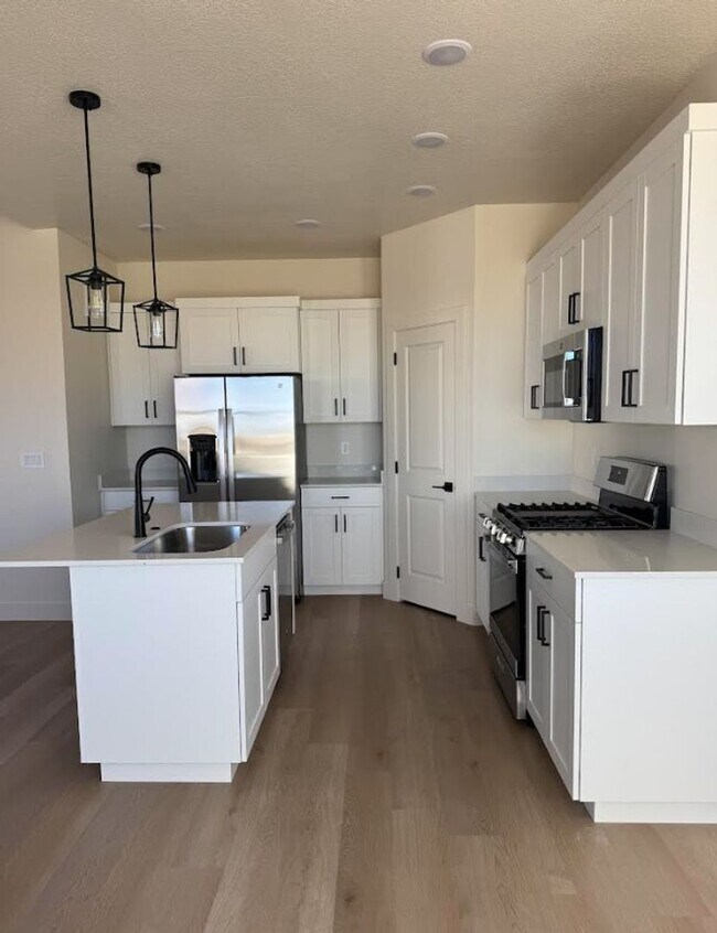 Foto del edificio - 714 S Liberty Cove Dr