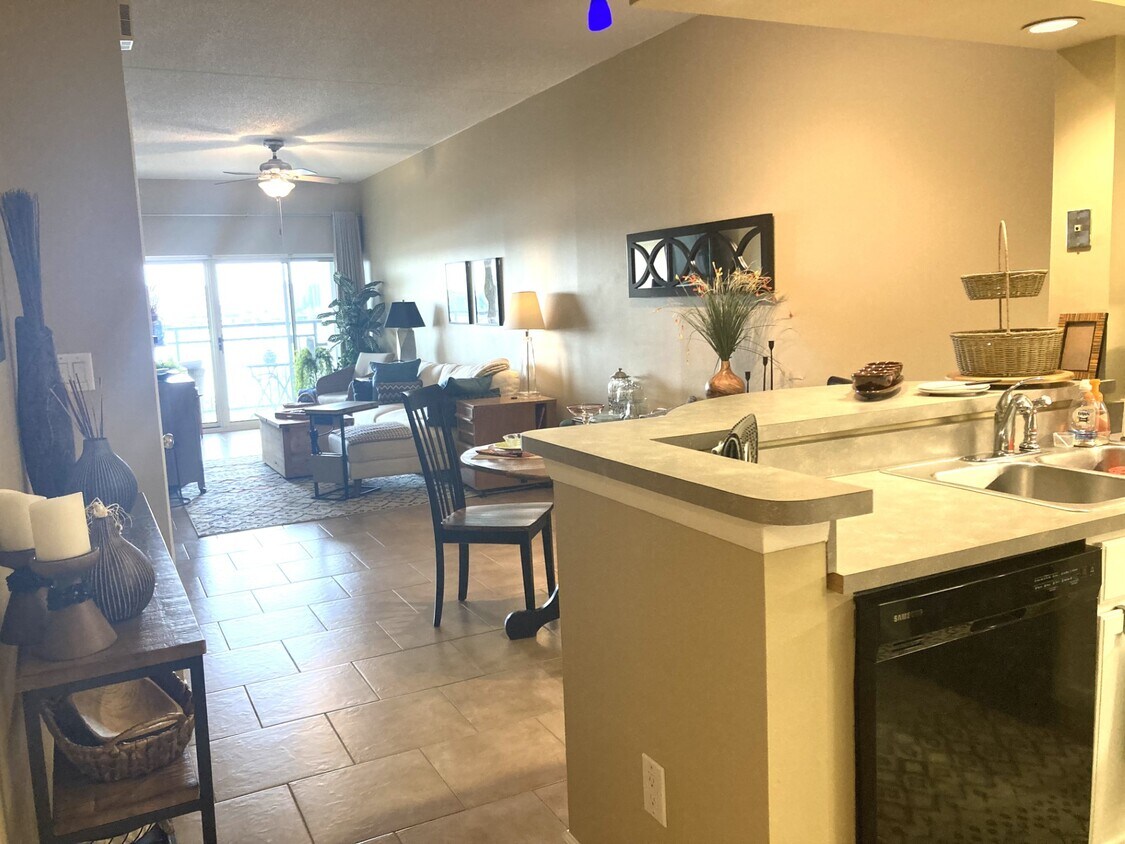 1 Riverpointe Plz Unit Harbours 502, Jeffersonville, IN 47130 Condo