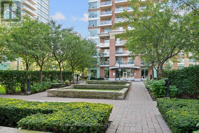 Building Photo - 50 Lynn Williams St