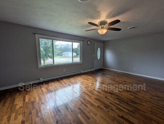 Foto del edificio - 3705 St Joe Center Rd