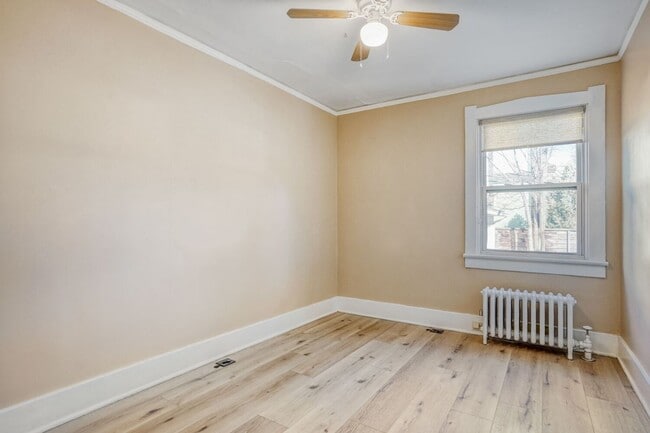 Building Photo - LOCATION LOCATION!! Charming and updated bungalow located just west of Wash Park!!