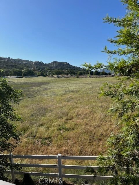 Foto del edificio - 18110 Ave Bosque