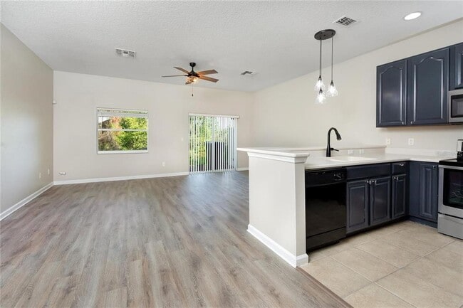 Foto del edificio - 11939 Great Commission Way