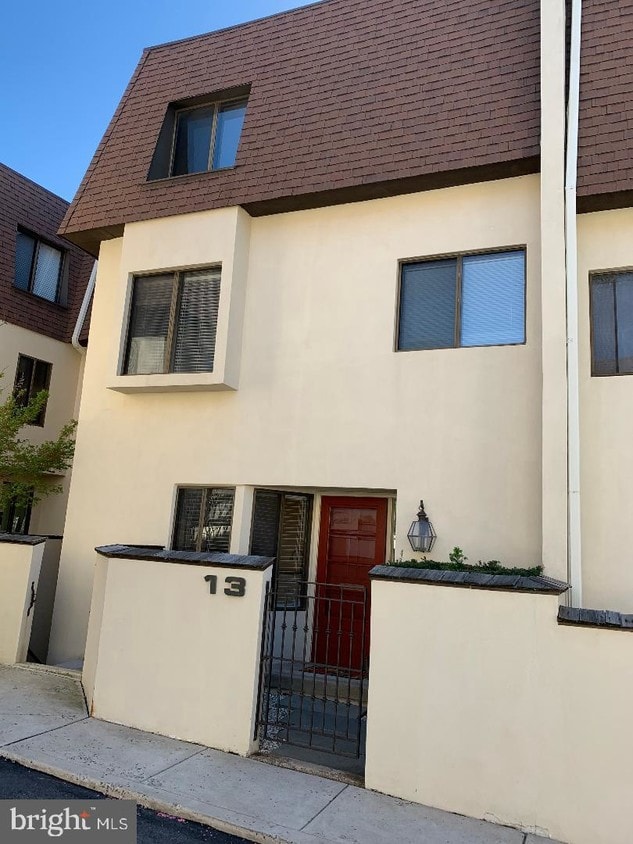 100 Llanalew Rd Unit 13A, Haverford, PA 19041 Condo for Rent in